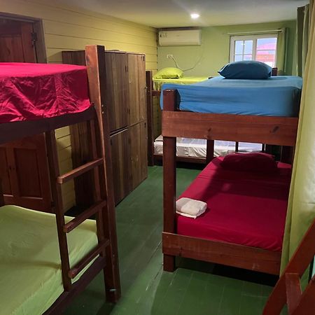 Hostal Cay Bastimentos Ngoại thất bức ảnh