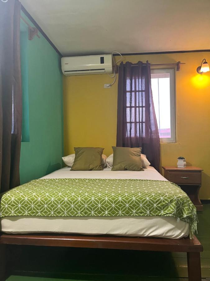 Hostal Cay Bastimentos Ngoại thất bức ảnh
