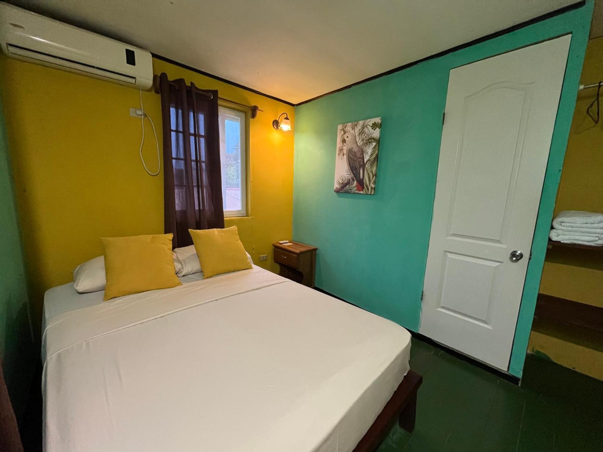 Hostal Cay Bastimentos Ngoại thất bức ảnh